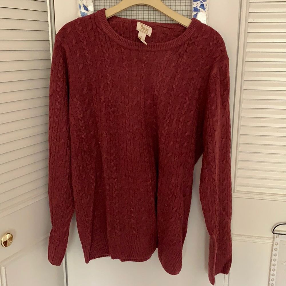 Maroon long sleeve sweater (Bass brand) Size XL